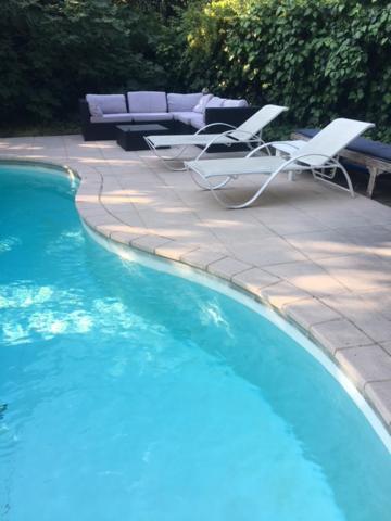 Ferienwohnung Serenity Chambre D'Hote Au Calme Des Maitres Tibetains Y Ont Sejourne 15 Mn Des Plages Mougins Exterior foto